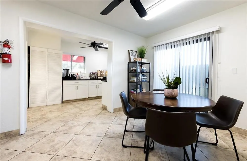 230 Fully Furnished 1Br Suite-Prime Location Scottsdale